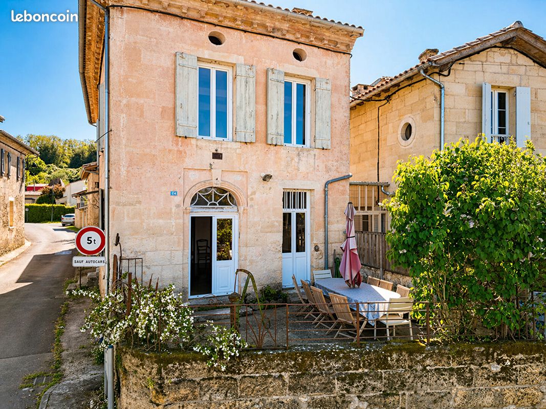 Maison 8 pièces 200 m² · à Saint-Émilion · 200 m² · 399 000 €