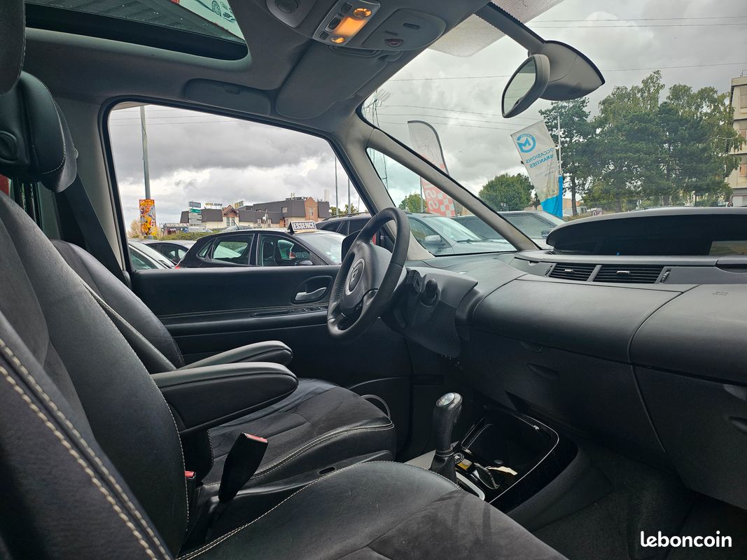 RENAULT Espace 2.0 dCi 150 cv Boîte auto (image 3)