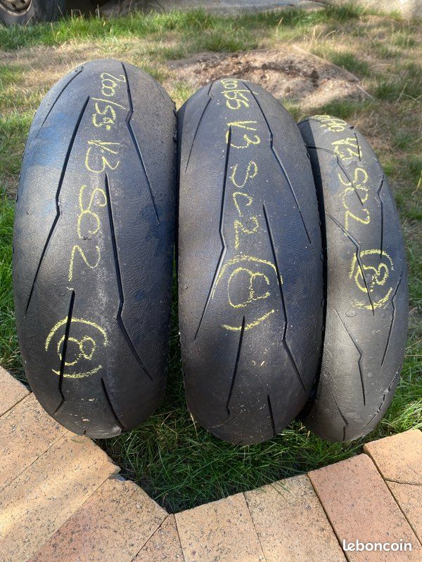 1av+2arr pirelli supercorsa V3 SC2/SC2 120/200 (image 1)