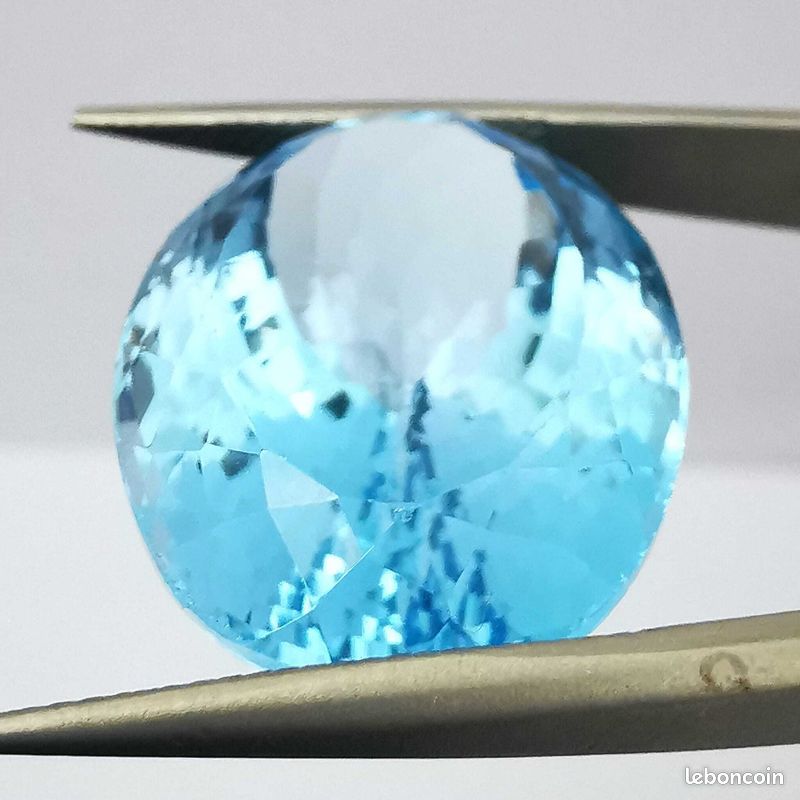 Topaze naturelle bleu suisse 35.77 ct certifiée ALGT (image 7)