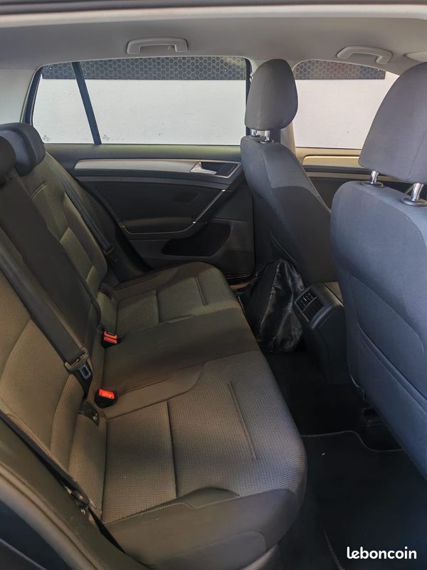 Volkswagen Golf 1.6 tdi 110 Confortline GARANTIE 12 MOIS (image 8)