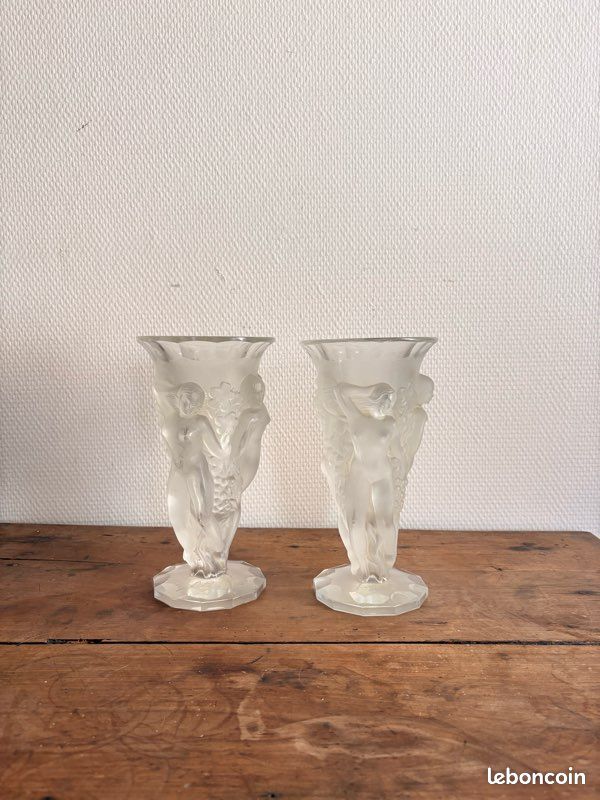 Paire de Vases verre moulé Nymphes Bacchantes Style Lalique Detel Art Deco (image 1)