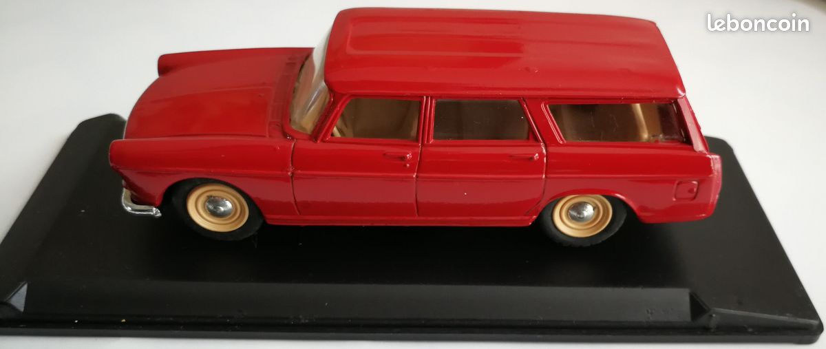 Peugeot 404 Cabriolet Rouge - Quiralu - 1/43ème en boite
