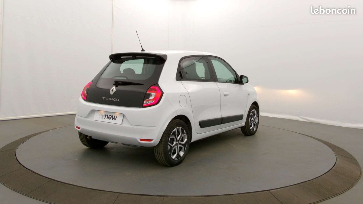 Renault twingo iii sce 65 equilibre (image 12)