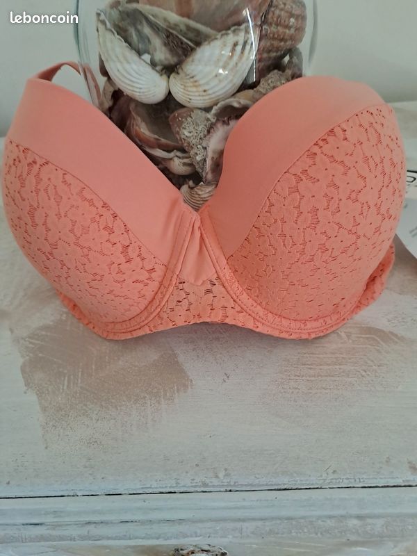 Soutien Gorge Femilet taille 100D Vêtements