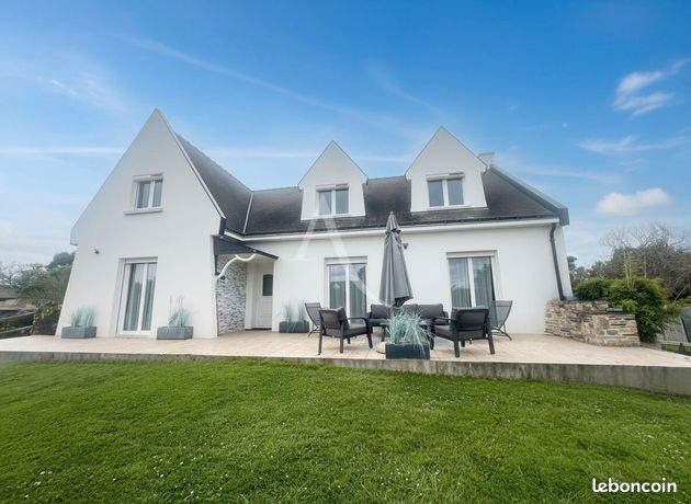 Propriété 5 pièces 177 m²