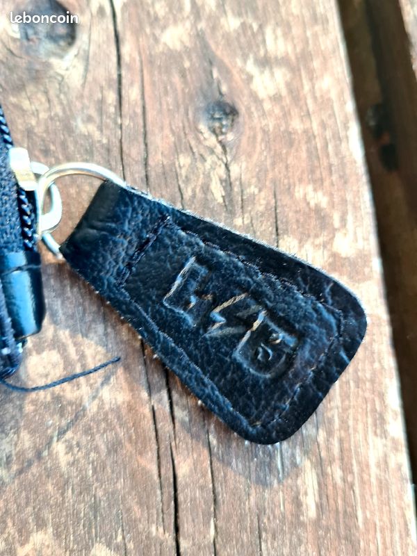 Liquor brand pochette (image 4)