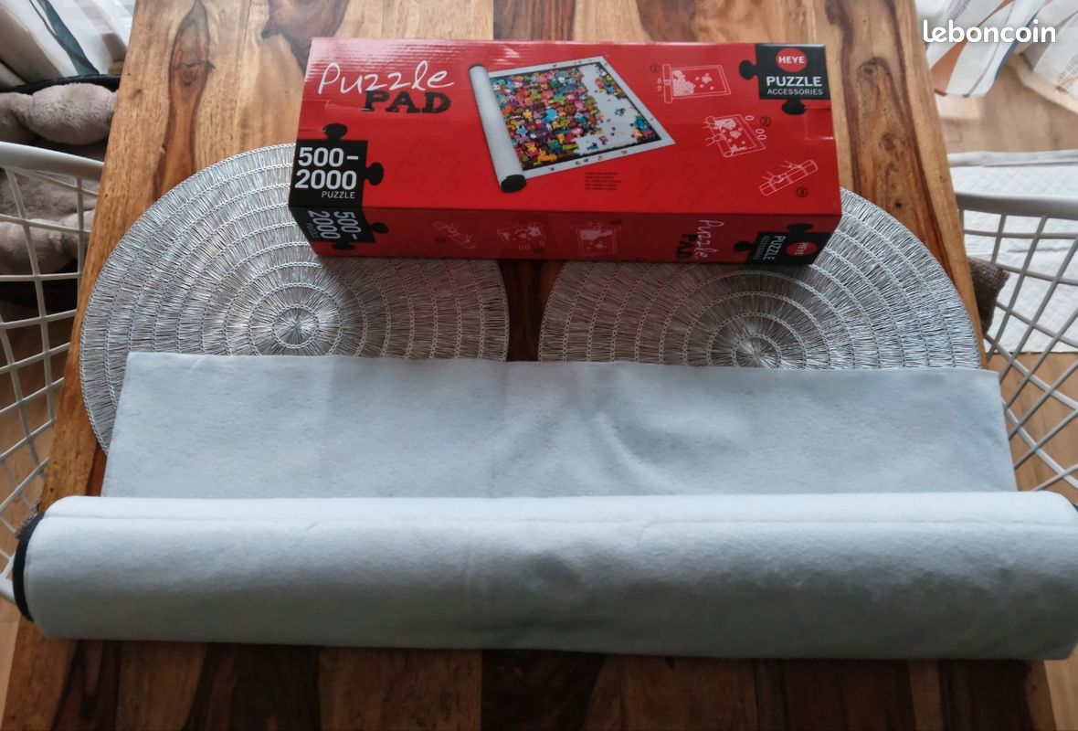 Tapis neuf pour puzzles de 500 à 2000 pièces (image 1)