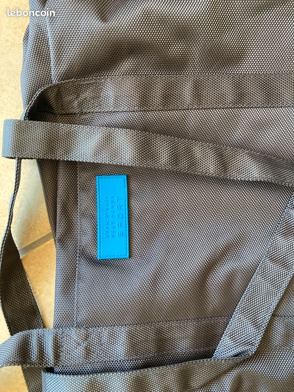 Sac sport ou voyage (image 2)