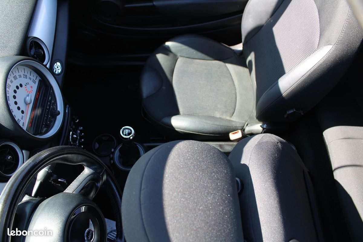 Mini CABRIO ONE CABRIOLET 1L6 ESSENCE 98 CV GPS TACTILE CLIM AUDIO JA 17 RADAR CAPOTE ELECT (image 10)