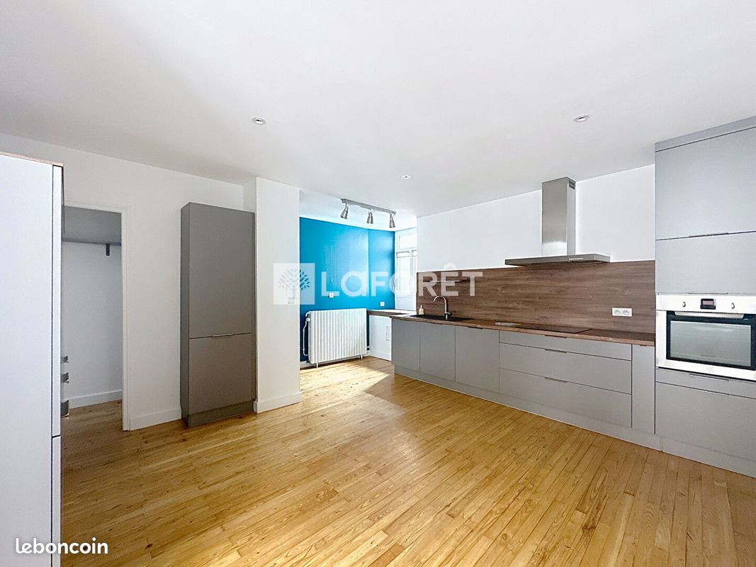 Appartement 4 pièces 115 m² · à Vesoul · 115 m² · 880 €