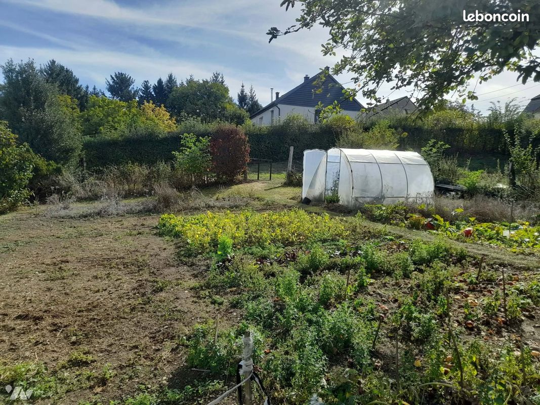 Maison 927 m² · à Neuve-Maison · 927 m² · 12 500 €