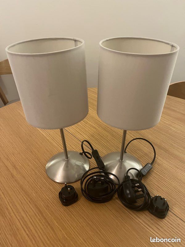 Lampe de chevet IKEA (image 1)