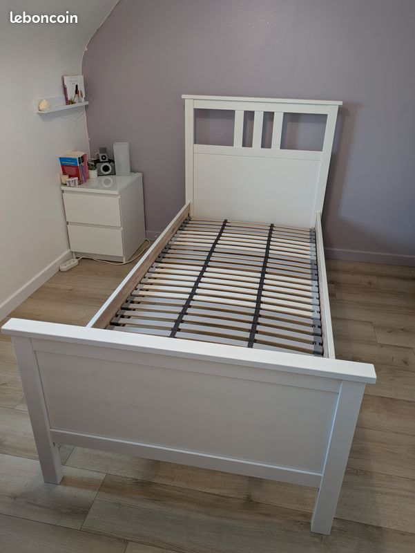 Lit Ikea HEMNES 90 x 200 avec sommier à lattes Lönset (image 1)