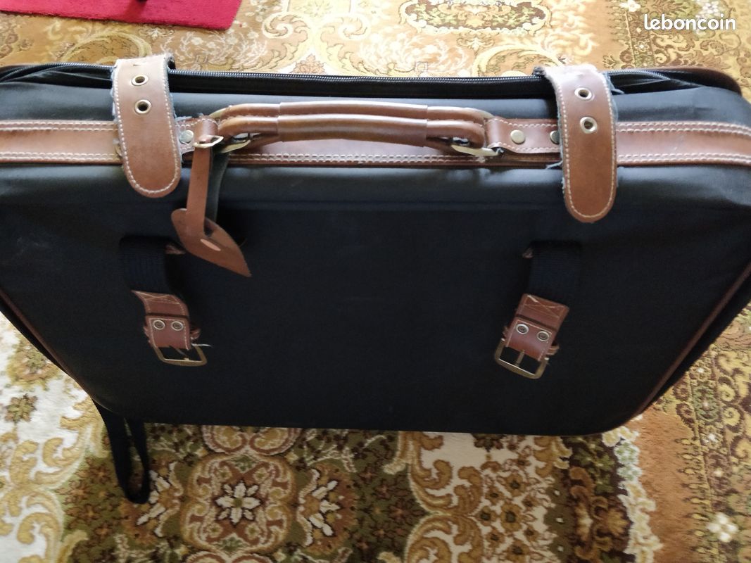 Valise Moyenne de Marque RODELLE, très peu servie (image 3)