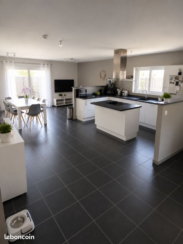 Maison 6 pièces 111 m² · à Savigneux · 111 m² · 292 000 €