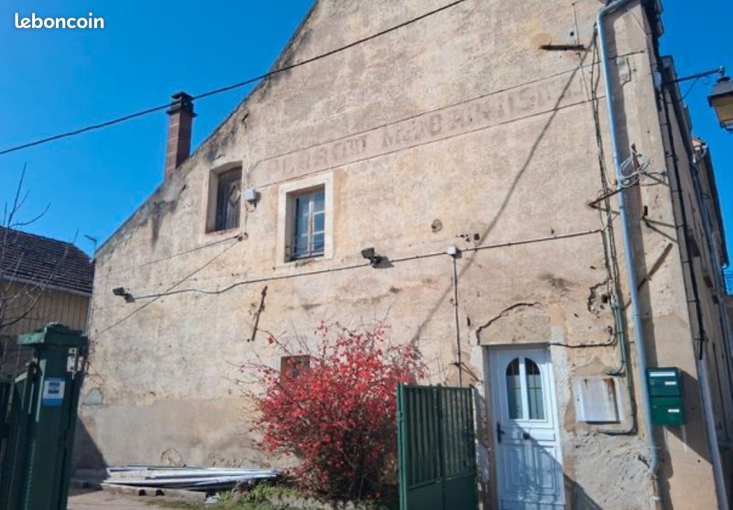 Maison 8 pièces 154 m² · à Semur-en-Auxois · 154 m² · 85 000 €