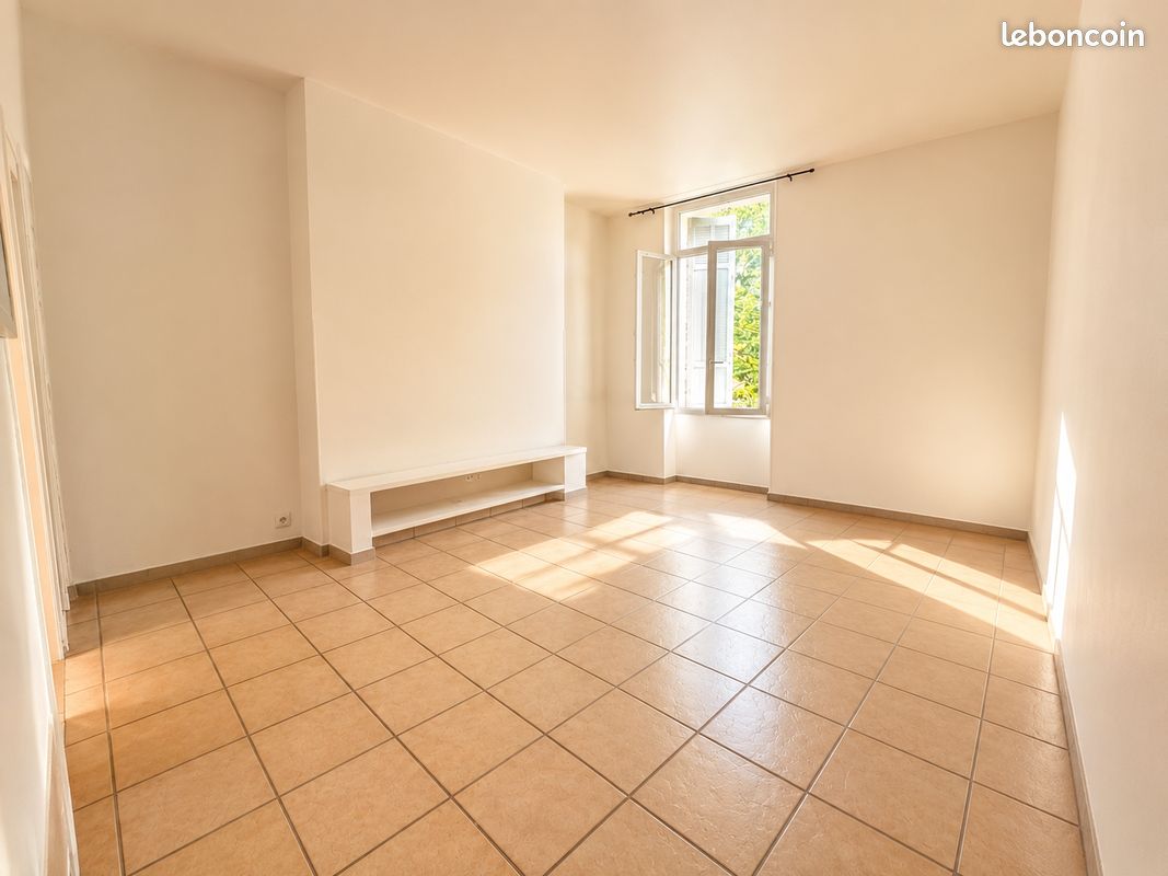 Appartement 2 pièces 42 m² · à Marseille · 42 m² · 730 €/mois
