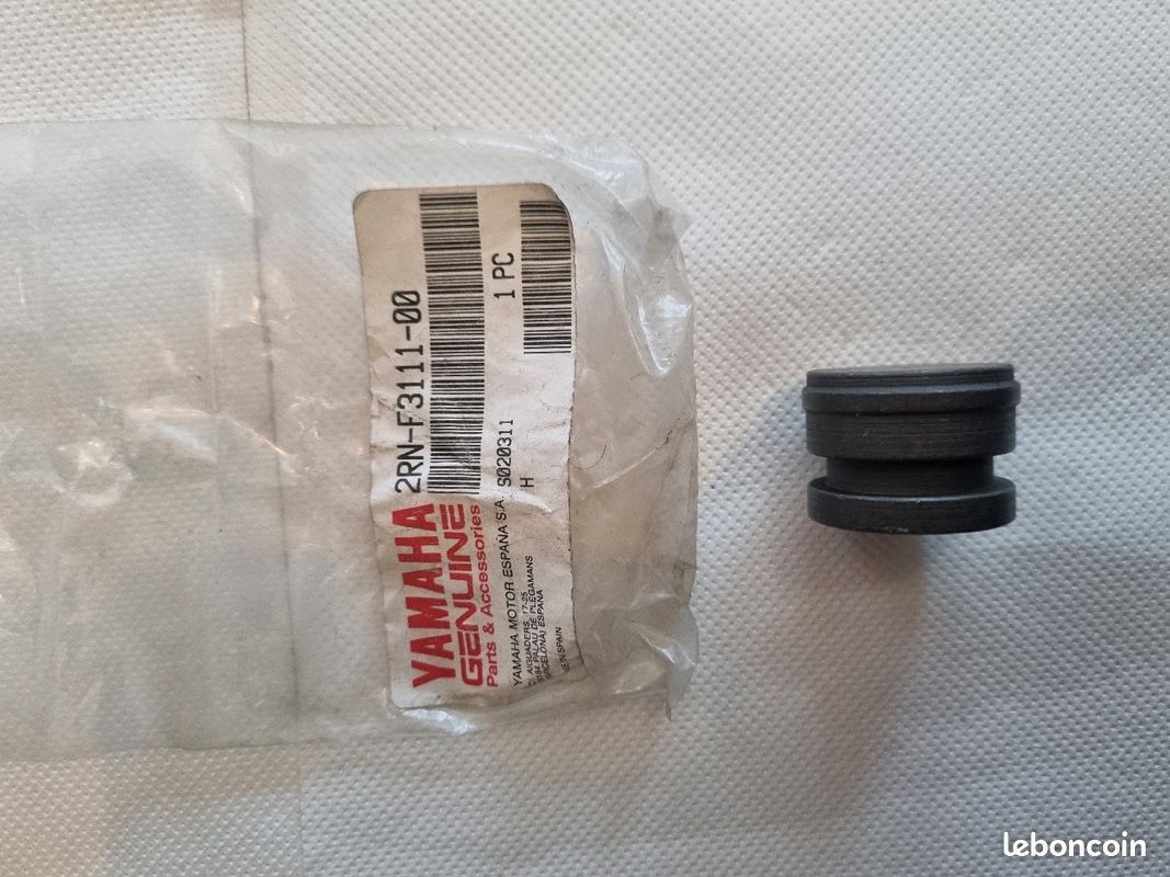 Boulon chapeau fourche yamaha TZR 50 et tzr 125 (image 2)