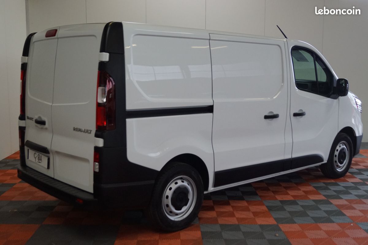 Trafic fgn l1h1 2800 kg blue dci 110 confort (prix ht 21 600 ) (image 2)