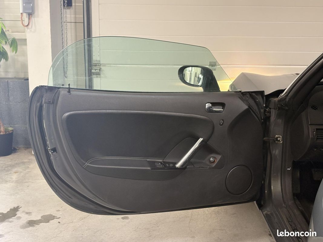 OPEL GT 2.0i Turbo Ecotec ROADSTER (image 11)