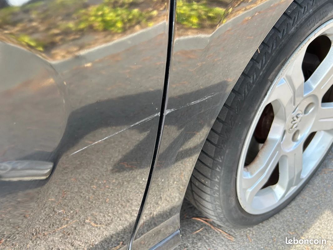 PEUGEOT 308 CC 2.0 HDi 16V 140ch FAP Féline (image 39)