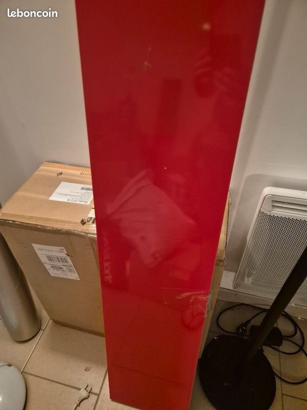 Étagère rouge (image 4)