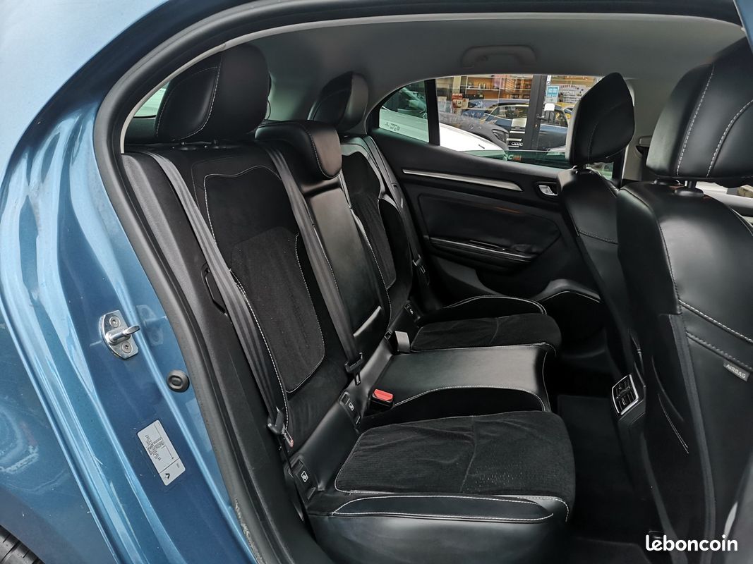 Renault MÉGANE IV 1.2 TCE 130 ENERGY INTENS EDC BVA (image 13)