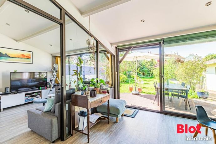 Maison 7 pièces 117 m² — 2