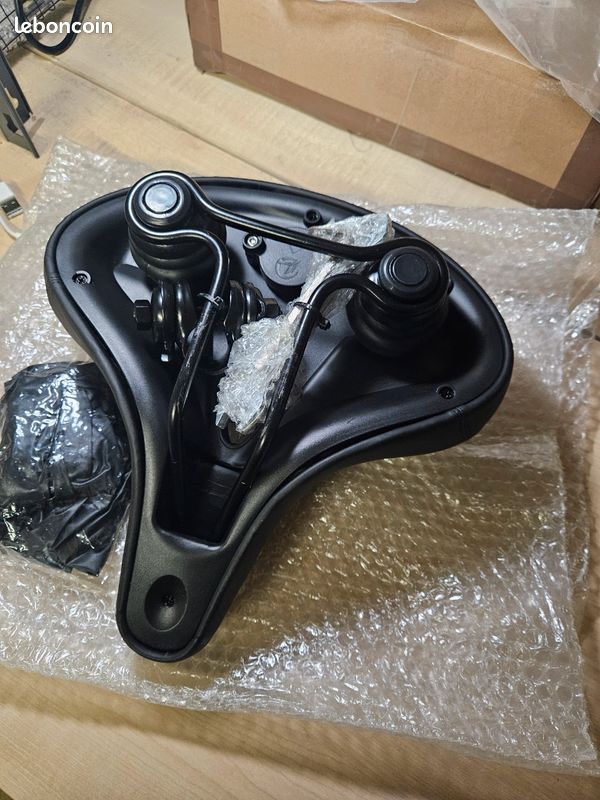 Selle De Vélo Universelle – Homme/Femme – Noire – 28,5x33x5cm – NEUVE