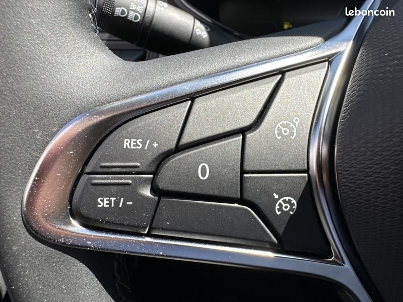 Renault Clio 1.5 dCi 100ch Evolution (image 27)