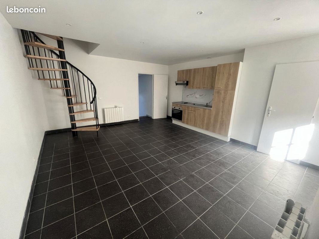 Maison 3 pièces 75 m² · à Conty · 75 m² · 740 €/mois