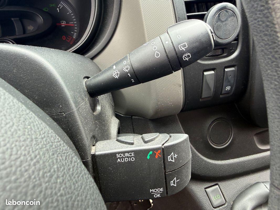 Renault trafic combi 1.6 dci 95ch l1 energy zen - climatisation - bluetooth - centralisation (image 26)