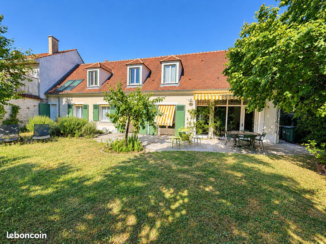 Maison 8 pièces 250 m² · à Fontainebleau · 250 m² · 1 365 000 €