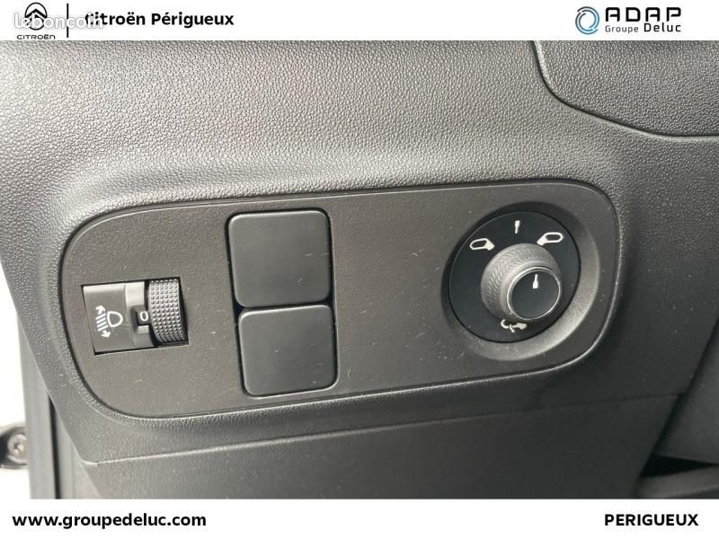 Citroen C3 1.2 PureTech 83ch S&S Feel Business (image 18)