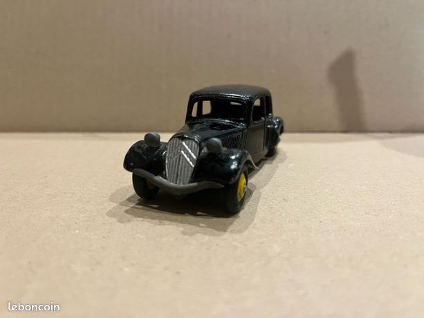 Dinky Toys Citroën Traction 11BL - Restaurée En Bleu - Échelle 1/43