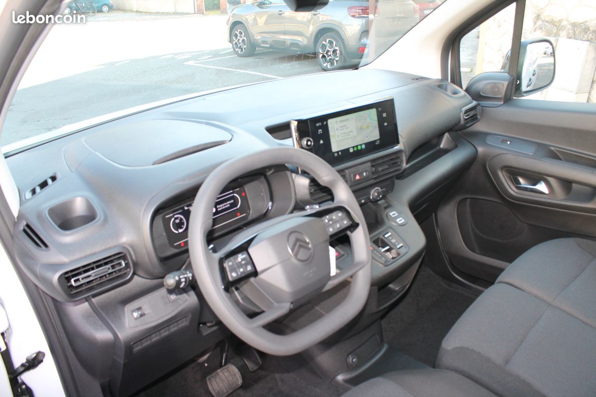 Citroën Berlingo III (2) Van Taille M 650KG Blue-HDI 130 S&S EAT8 , Caméra de recul, Android auto, Cabine extenso 5 Kilomètres 19 150 Hors taxes (image 2)
