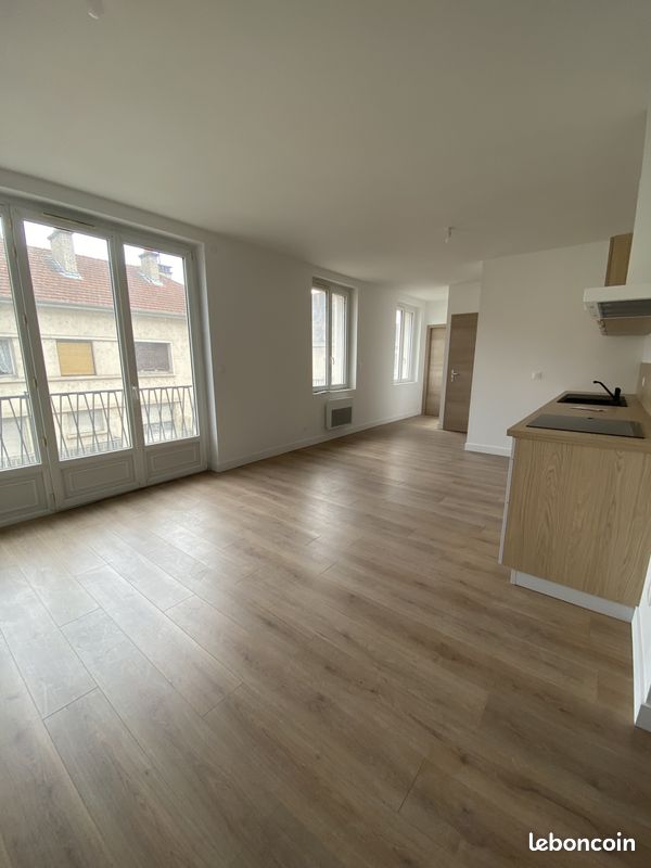 Appartement 3 pièces 67 m² · à Charmes · 67 m² · 630 €/mois
