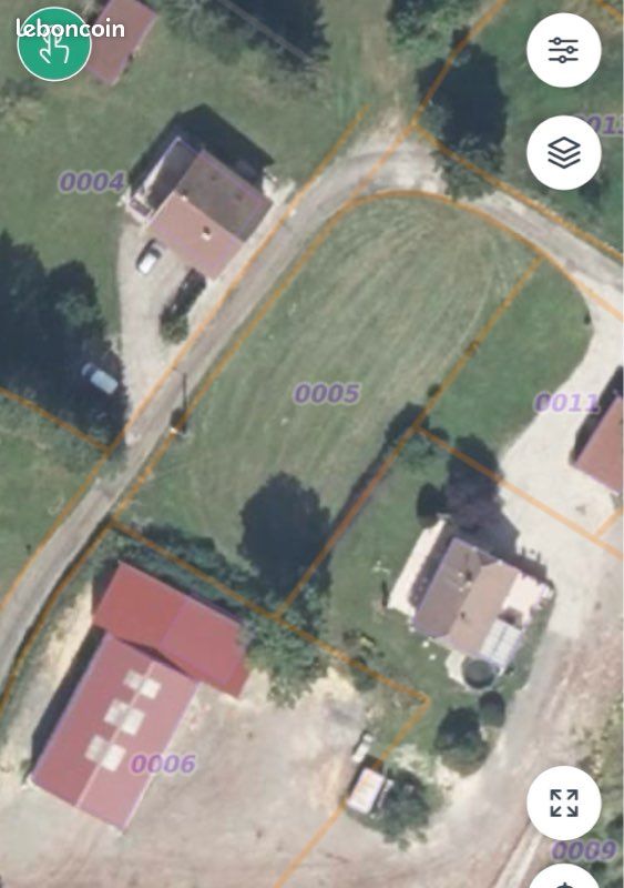 Parcelle constructible 1255m2 · à Saint-Laurent-en-Grandvaux · 120 000 €