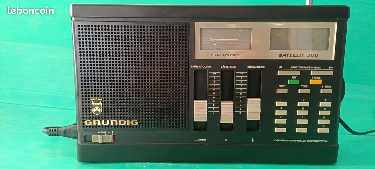 Récepteur Radio Portable Grundig Satellit 300 - Système D'accord électronique
