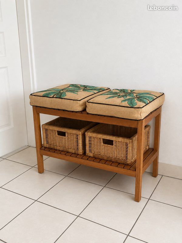 Banc / meuble de rangement IKEA + 2 paniers + coussins neufs (image 3)