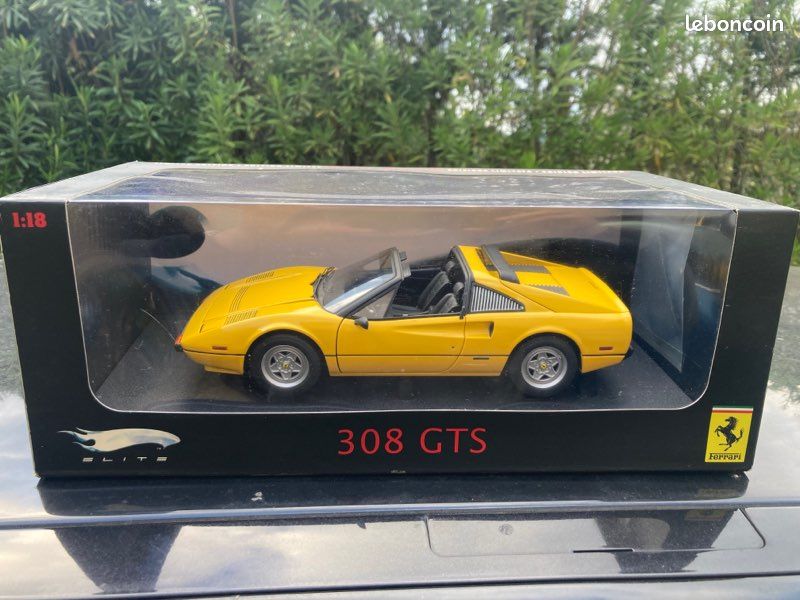 Ferrari 328 gts anson 1/18 - Collection