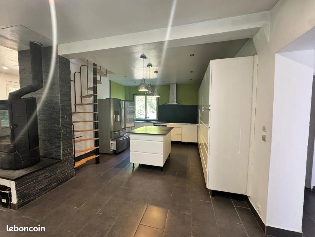 Maison 6 pièces 142 m² · à Chuelles · 142 m² · 179 000 €