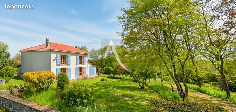 Propriété 5 pièces 109 m²