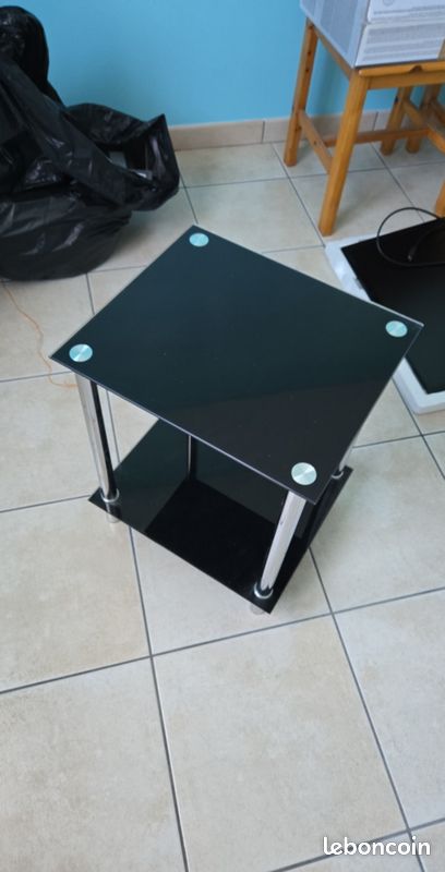 Table d’appoint verre noir & métal – très bon état (image 1)