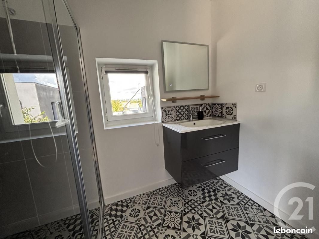 Appartement a louer tassin-la-demi-lune - 4 pièce(s) - 98 m2 - Surfyn