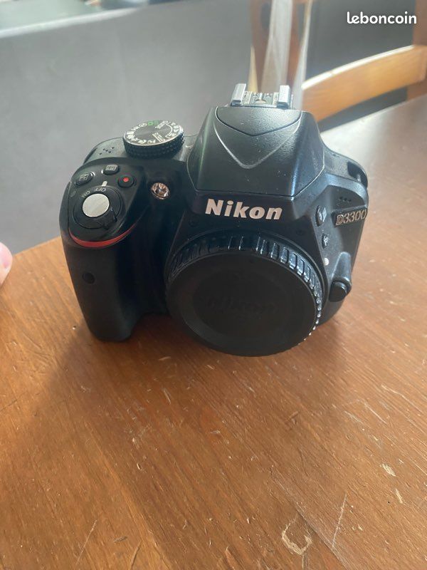 Nikon D3300 (image 3)
