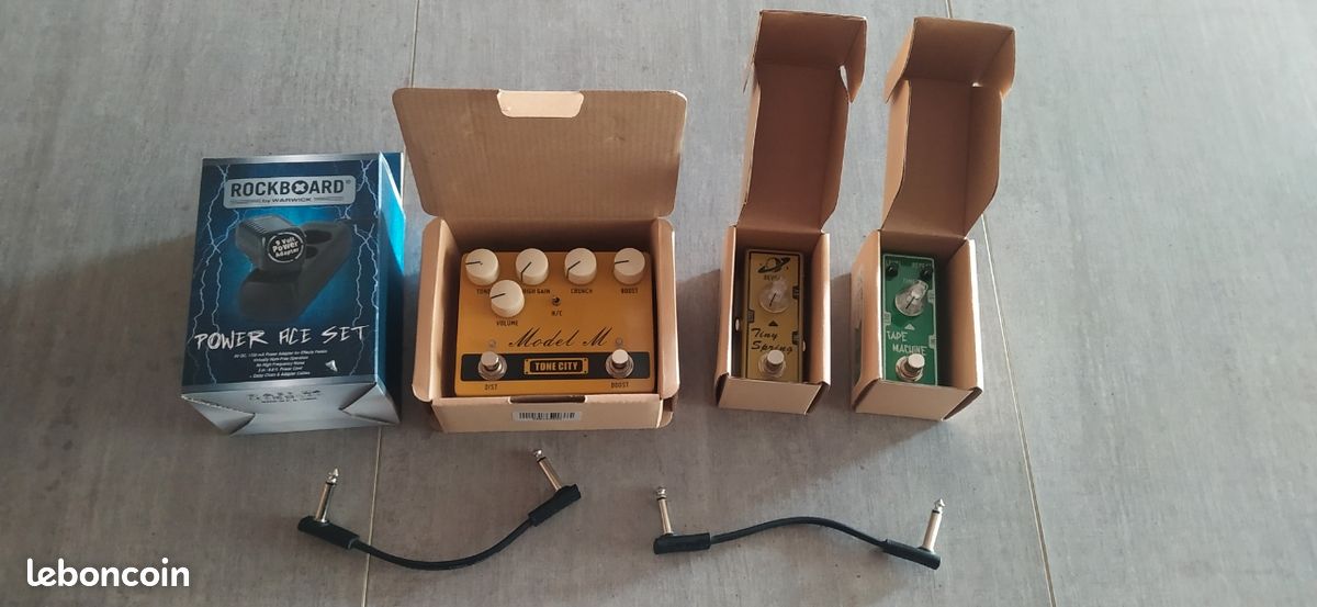 Lot de pedale à effets pour guitare (image 1)