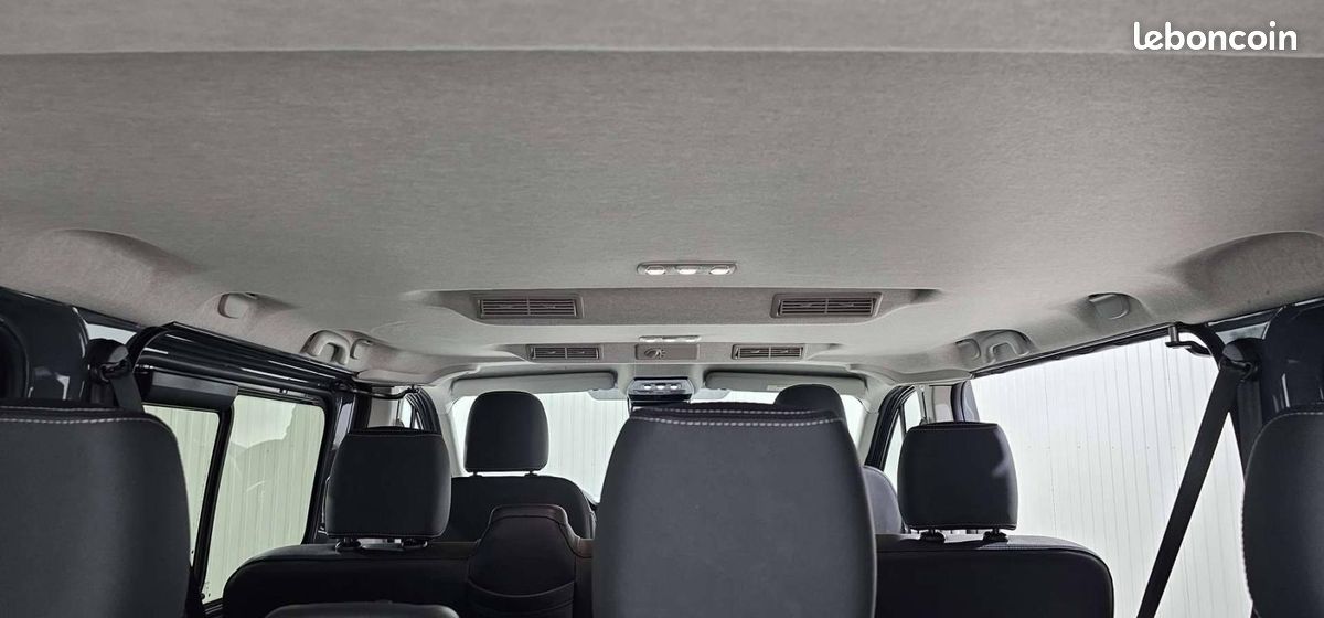 Nissan Primastar COMBI L1H1 3.0t 2.0 dCi 170 S/S BVA9 Tekna 8 pl (image 18)