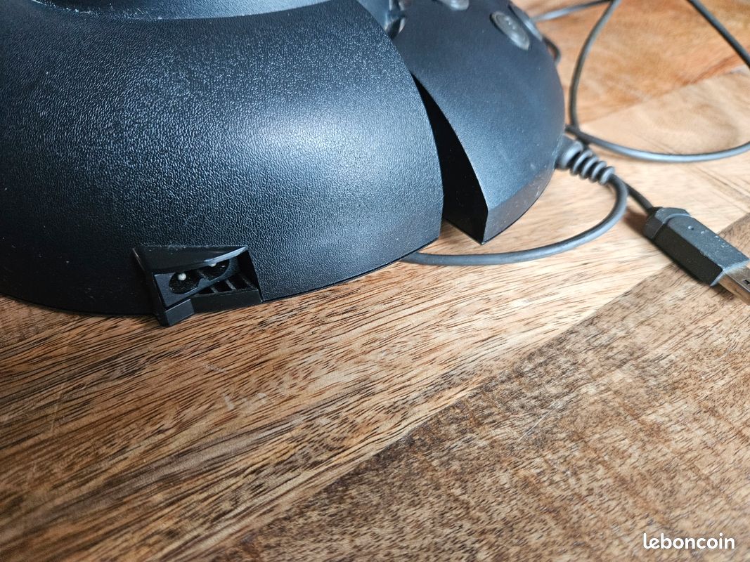 Lot 2 joysticks simulateur de vol : Thrustmaster HOTAS Cougar + Microsoft SideWinder Force Feedback 2 (image 6)